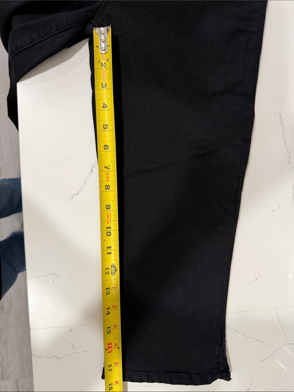 MOTHER cropped Jeans in Black